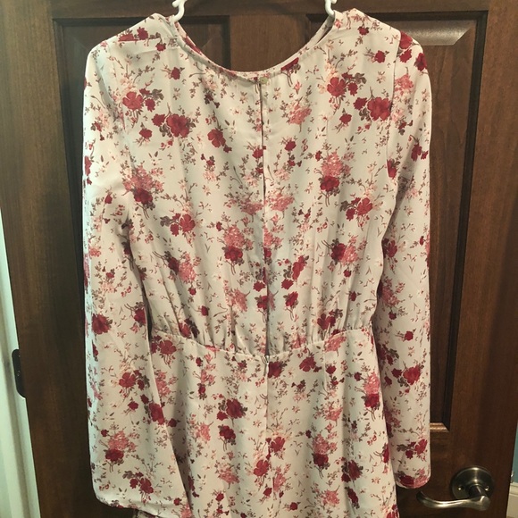 Red floral romper - Picture 2 of 2